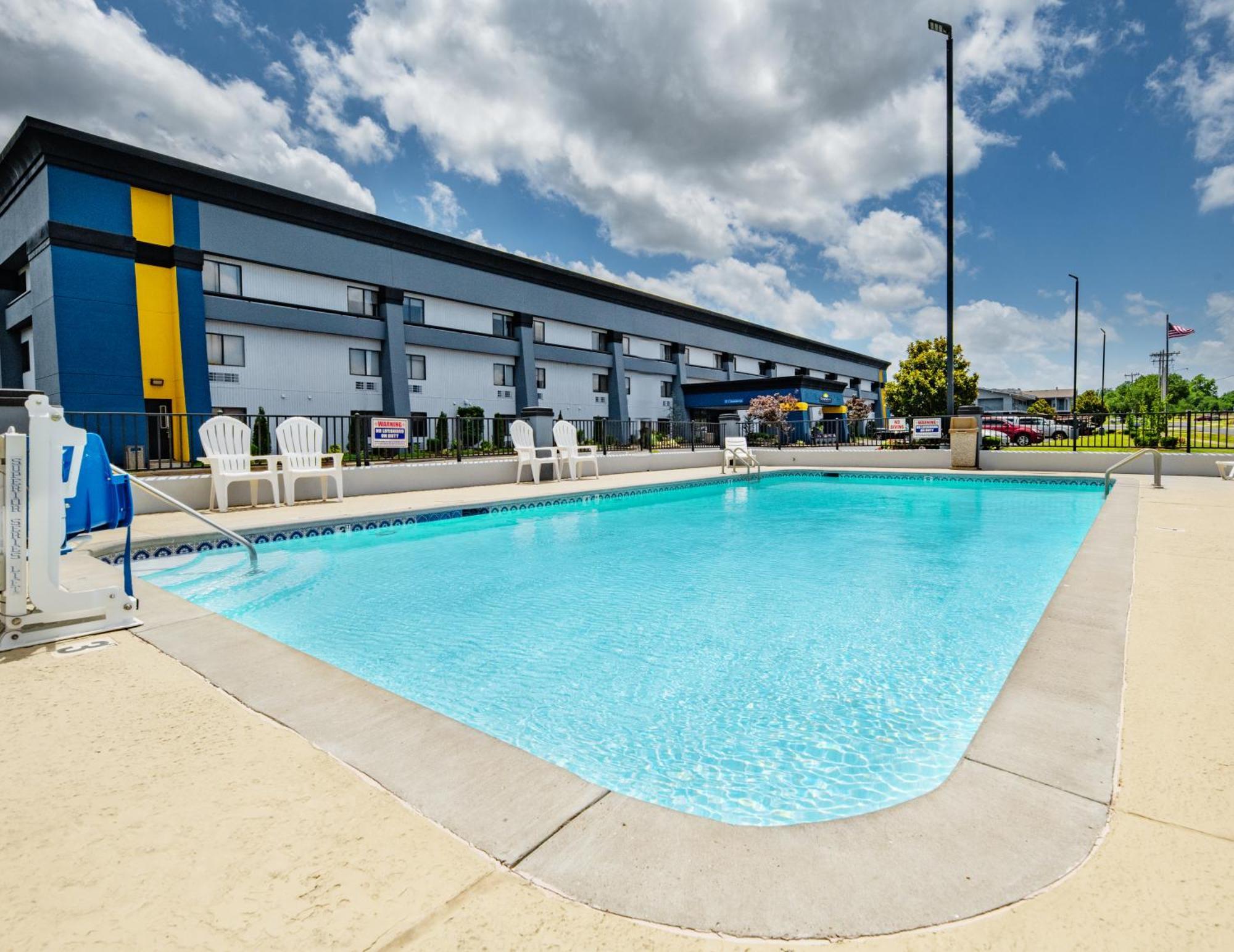 Days Inn By Wyndham Fort Smith Exterior foto